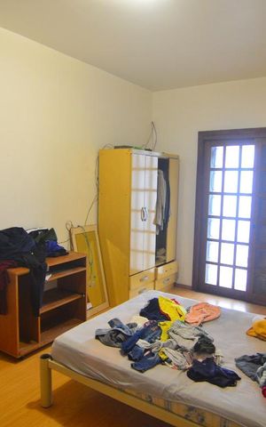 Casa à venda com 176m², 5 quartos e 6 vagasQuarta 2