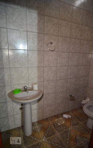 Casa à venda com 176m², 5 quartos e 6 vagasBanheiro