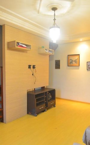 Casa à venda com 176m², 5 quartos e 6 vagasSala
