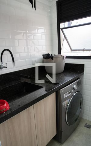 Apartamento à venda com 74m², 3 quartos e 1 vagaÁrea de Serviço