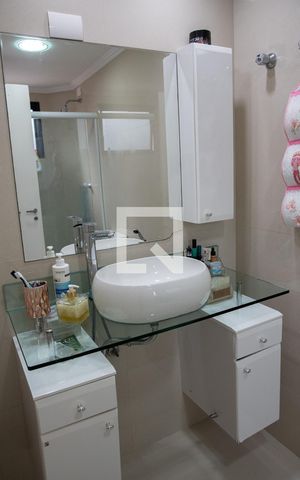 Apartamento à venda com 74m², 3 quartos e 1 vagaBanheiro