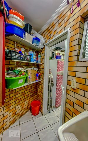 Apartamento à venda com 75m², 2 quartos e 1 vaga Apartamento à venda com 75m², 2 quartos e 1 vagaLavanderia