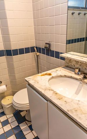 Apartamento à venda com 207m², 4 quartos e 2 vagas Apartamento à venda com 207m², 4 quartos e 2 vagasBanheiro