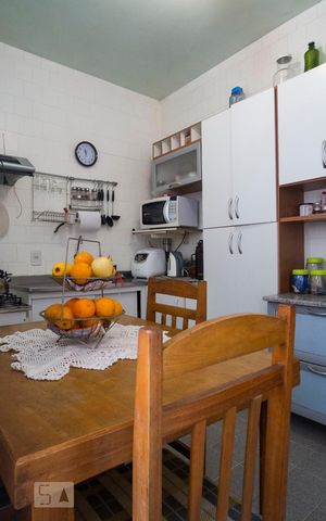 Apartamento à venda com 141m², 3 quartos e 2 vagasCozinha