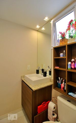 Apartamento à venda com 73m², 3 quartos e 2 vagasBanheiro