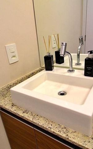 Apartamento à venda com 73m², 3 quartos e 2 vagasBanheiro
