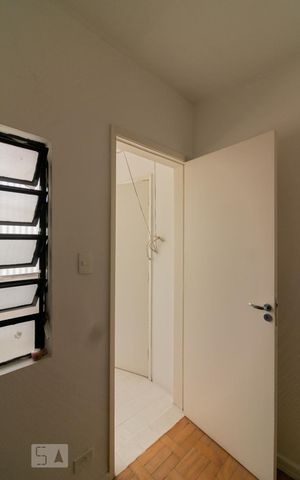 Apartamento à venda com 102m², 2 quartos e sem vaga Apartamento à venda com 102m², 2 quartos e sem vagaQuarto de Serviço