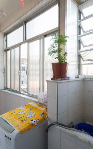 Apartamento à venda com 72m², 2 quartos e 1 vagaCozinha e Área de Serviço