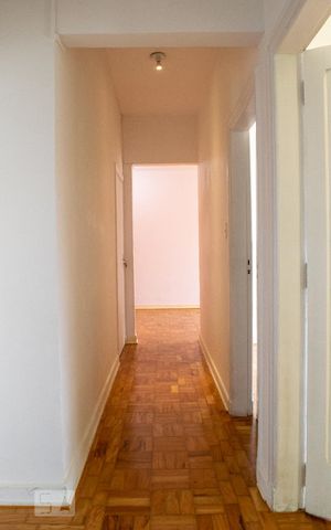 Apartamento à venda com 104m², 3 quartos e sem vaga Apartamento à venda com 104m², 3 quartos e sem vagaCorredor