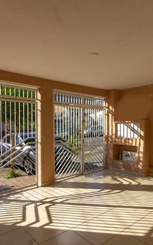Casa à venda com 180m², 7 quartos e 1 vagaGaragem