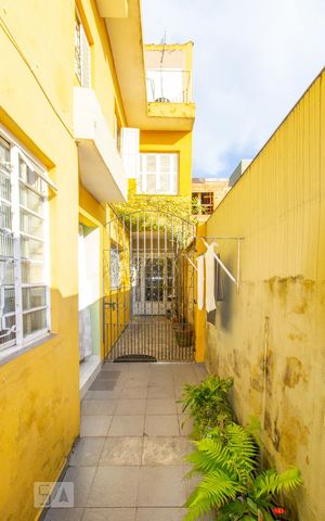 Casa à venda com 180m², 7 quartos e 1 vagaQuintal