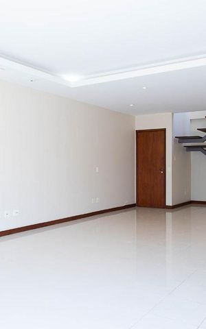 Apartamento para alugar com 350m², 3 quartos e 4 vagas Apartamento para alugar com 350m², 3 quartos e 4 vagasSala