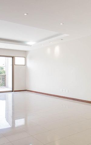Apartamento para alugar com 350m², 3 quartos e 4 vagas Apartamento para alugar com 350m², 3 quartos e 4 vagasSala