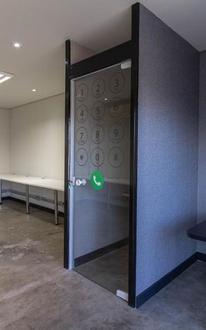 Casa à venda com 220m², 3 quartos e 2 vagas Casa à venda com 220m², 3 quartos e 2 vagasSuíte 3 / Sala de Trabalho 2