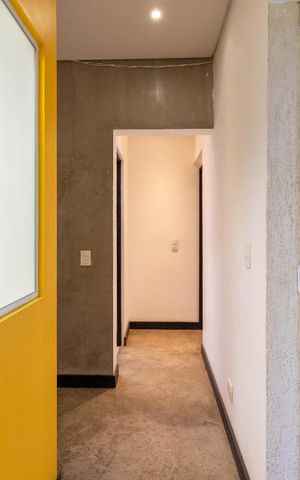 Casa à venda com 220m², 3 quartos e 2 vagas Casa à venda com 220m², 3 quartos e 2 vagasCorredor Inferior