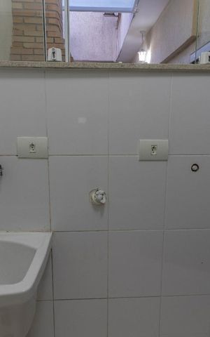 Casa à venda com 220m², 3 quartos e 2 vagas Casa à venda com 220m², 3 quartos e 2 vagasÁrea de Serviço - Tanque