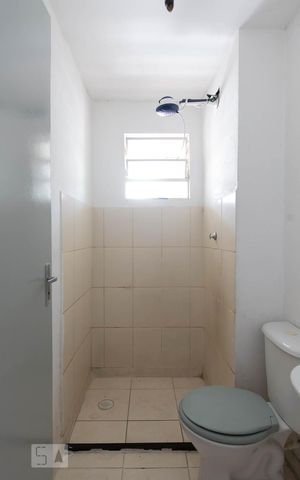 Apartamento para alugar com 47m², 2 quartos e sem vagaBanheiro