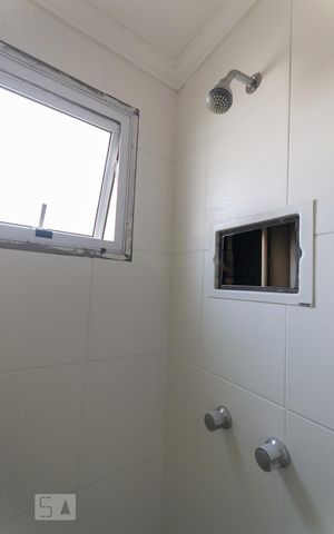 Apartamento para alugar com 65m², 2 quartos e 1 vaga Apartamento para alugar com 65m², 2 quartos e 1 vagaBanheiro da Suíte