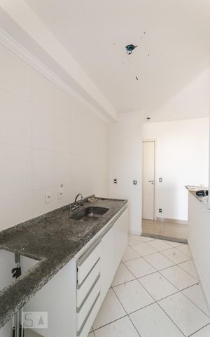 Apartamento para alugar com 65m², 2 quartos e 1 vaga Apartamento para alugar com 65m², 2 quartos e 1 vagaCozinha