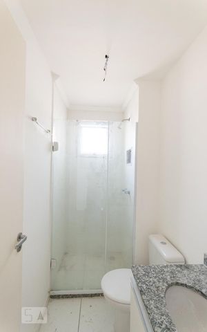 Apartamento para alugar com 65m², 2 quartos e 1 vaga Apartamento para alugar com 65m², 2 quartos e 1 vagaBanheiro da Suíte