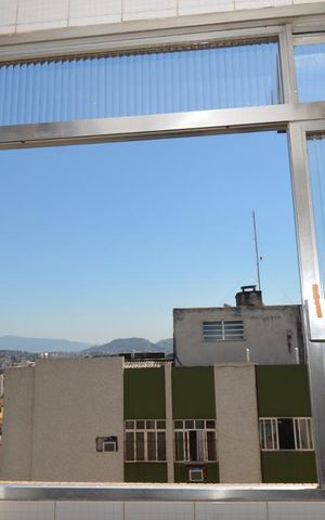 Apartamento à venda com 85m², 3 quartos e 2 vagasCozinha e Área de Serviço