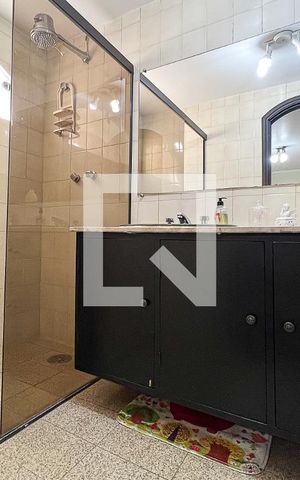 Casa à venda com 230m², 3 quartos e 3 vagasBanheiro do Quarto 2