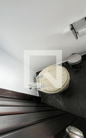 Casa à venda com 230m², 3 quartos e 3 vagasLavabo