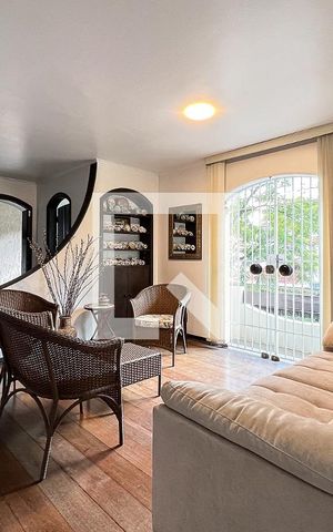 Casa à venda com 230m², 3 quartos e 3 vagasSala 2