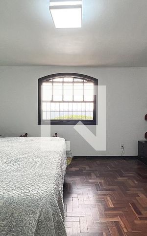Casa à venda com 230m², 3 quartos e 3 vagasQuarto 3- Suíte