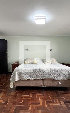 Casa à venda com 230m², 3 quartos e 3 vagasQuarto 3- Suíte