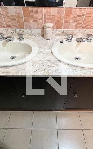 Casa à venda com 230m², 3 quartos e 3 vagasBanheiro do Quarto 3