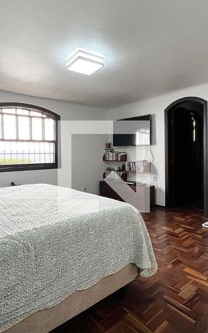 Casa à venda com 230m², 3 quartos e 3 vagasQuarto 3- Suíte