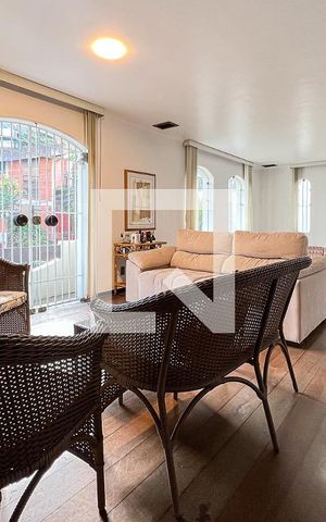 Casa à venda com 230m², 3 quartos e 3 vagasSala 2