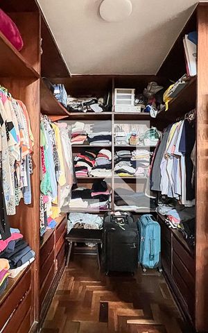 Casa à venda com 230m², 3 quartos e 3 vagasCloset do Quarto 3