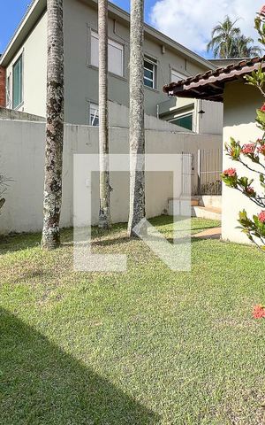 Casa à venda com 230m², 3 quartos e 3 vagasJardim