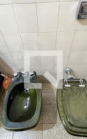 Casa à venda com 230m², 3 quartos e 3 vagasBanheiro do Quarto 2