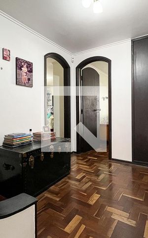 Casa à venda com 230m², 3 quartos e 3 vagasHall
