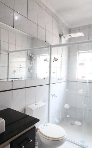 Casa à venda com 150m², 4 quartos e 1 vagaBanheiro Piso Superior