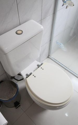 Casa à venda com 150m², 4 quartos e 1 vagaBanheiro Piso Superior