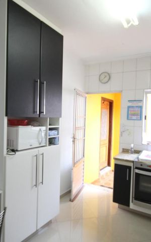 Casa à venda com 150m², 4 quartos e 1 vagaCozinha Piso Superior