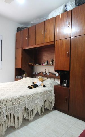 Casa à venda com 150m², 4 quartos e 1 vagaQuarto