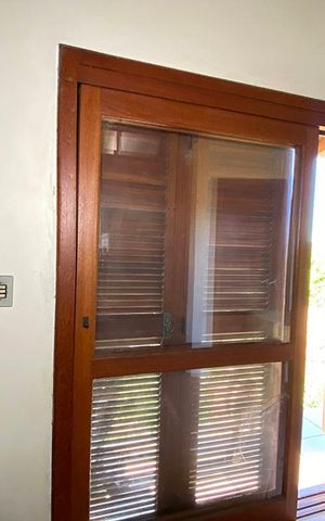 Casa à venda com 106m², 2 quartos e 3 vagasPorta Janela da Sala 1
