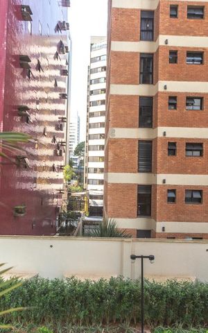 Apartamento à venda com 138m², 3 quartos e 6 vagasVista varanda suíte 2