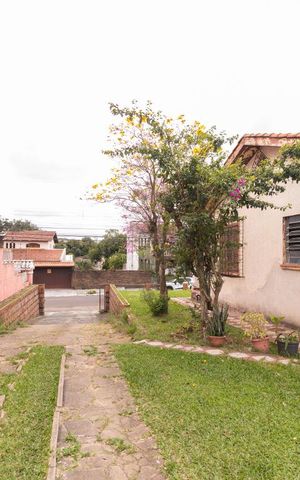 Casa à venda com 188m², 2 quartos e 5 vagas Casa à venda com 188m², 2 quartos e 5 vagasQuintal