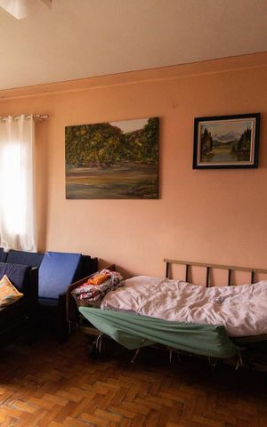 Casa à venda com 188m², 2 quartos e 5 vagas Casa à venda com 188m², 2 quartos e 5 vagasSala