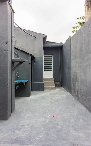 Casa para alugar com 90m², 1 quarto e 1 vagaQuintal