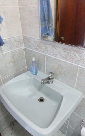 Casa para alugar com 206m², 4 quartos e 5 vagasBanheiro escritório 1