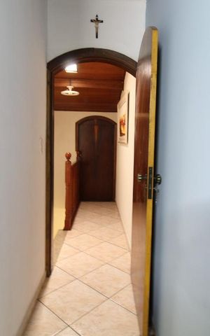 Casa para alugar com 206m², 4 quartos e 5 vagasEscritório 1