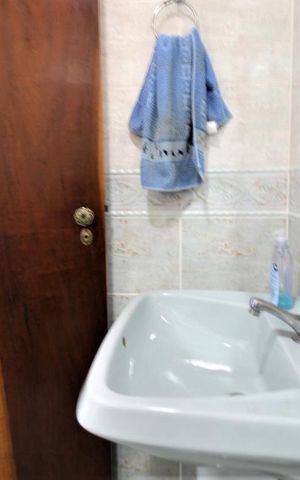 Casa para alugar com 206m², 4 quartos e 5 vagasBanheiro escritório 1