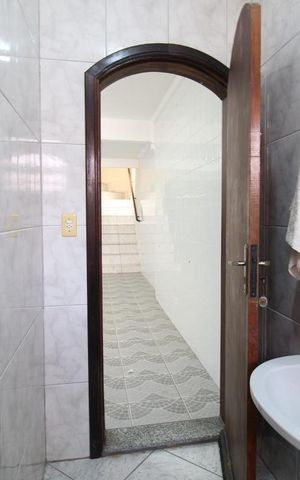 Casa para alugar com 206m², 4 quartos e 5 vagasBanheiro garagem